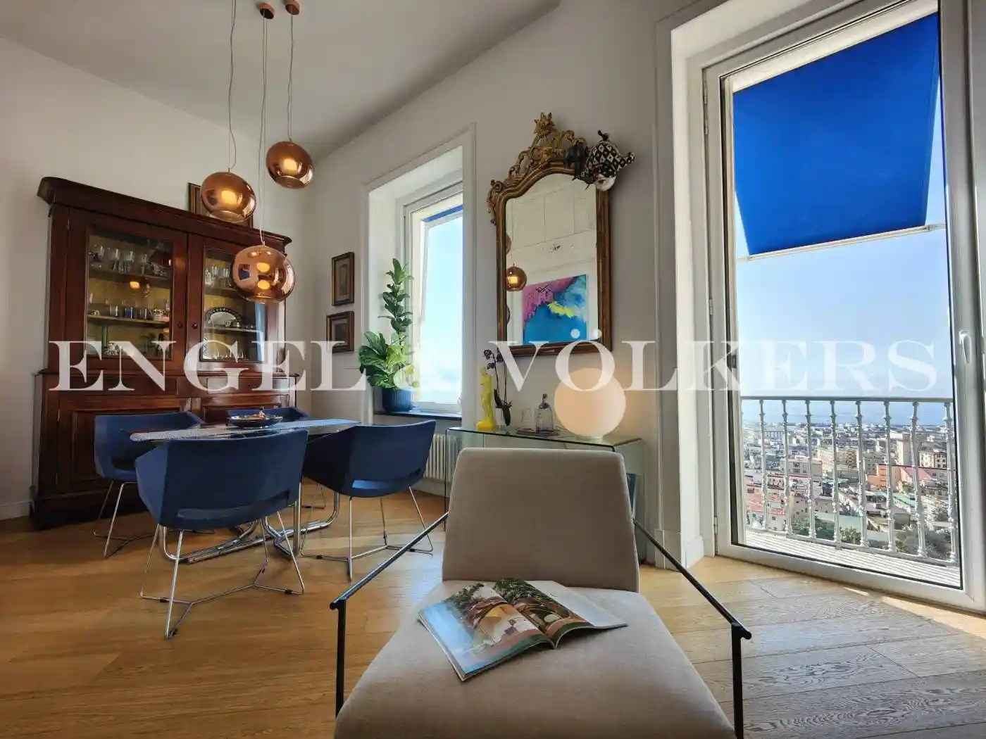 Appartamento in vendita a Napoli