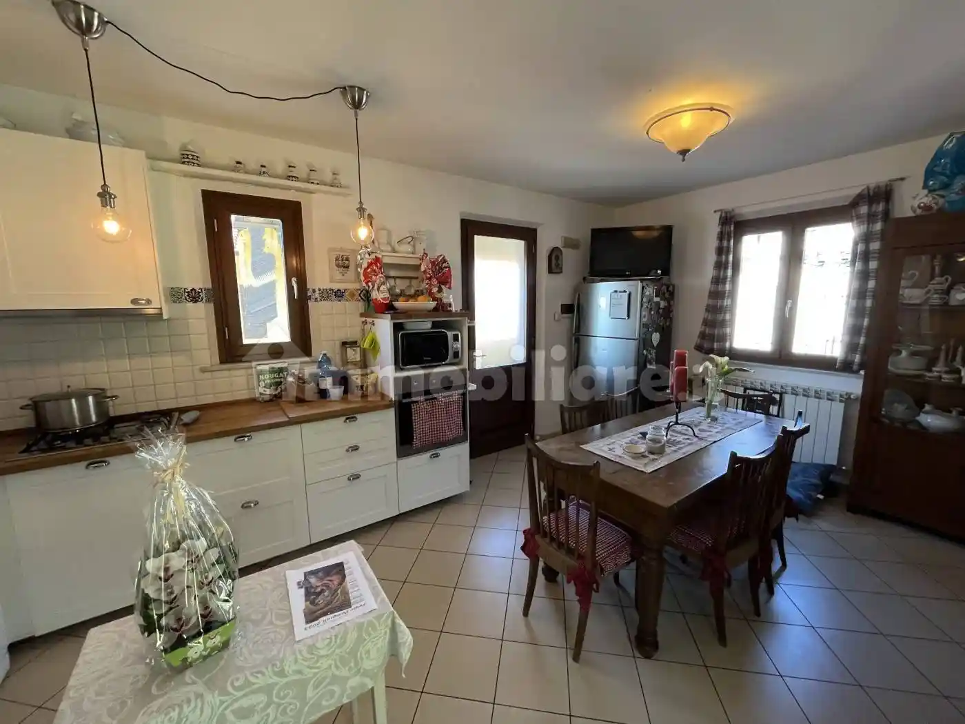 Casa indipendente in vendita a Massa
