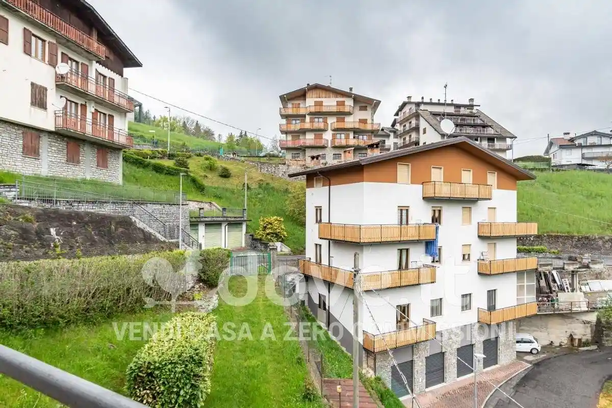 Appartamento in vendita a Oltre il Colle