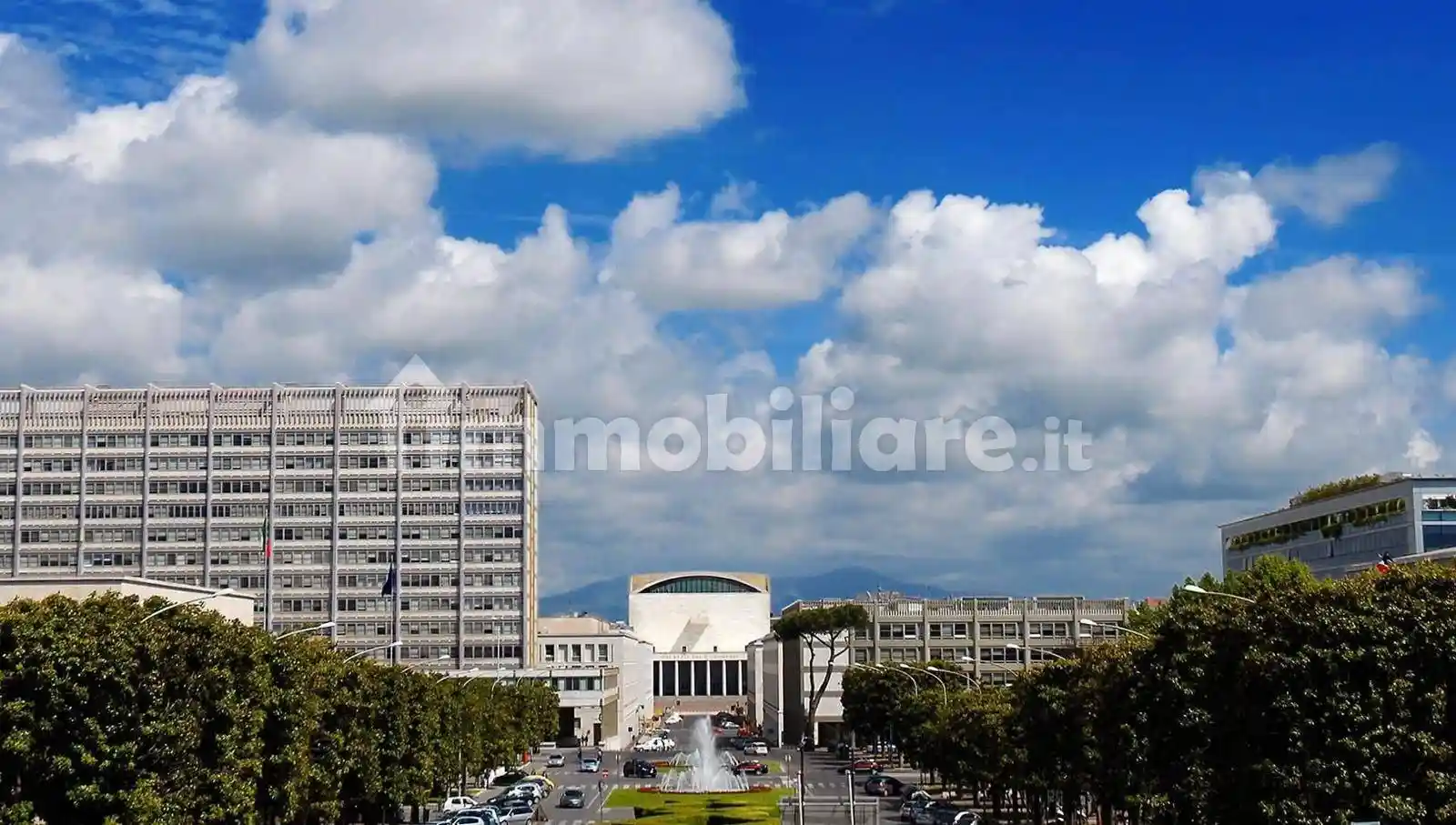 Palazzo - Edificio in vendita a Roma