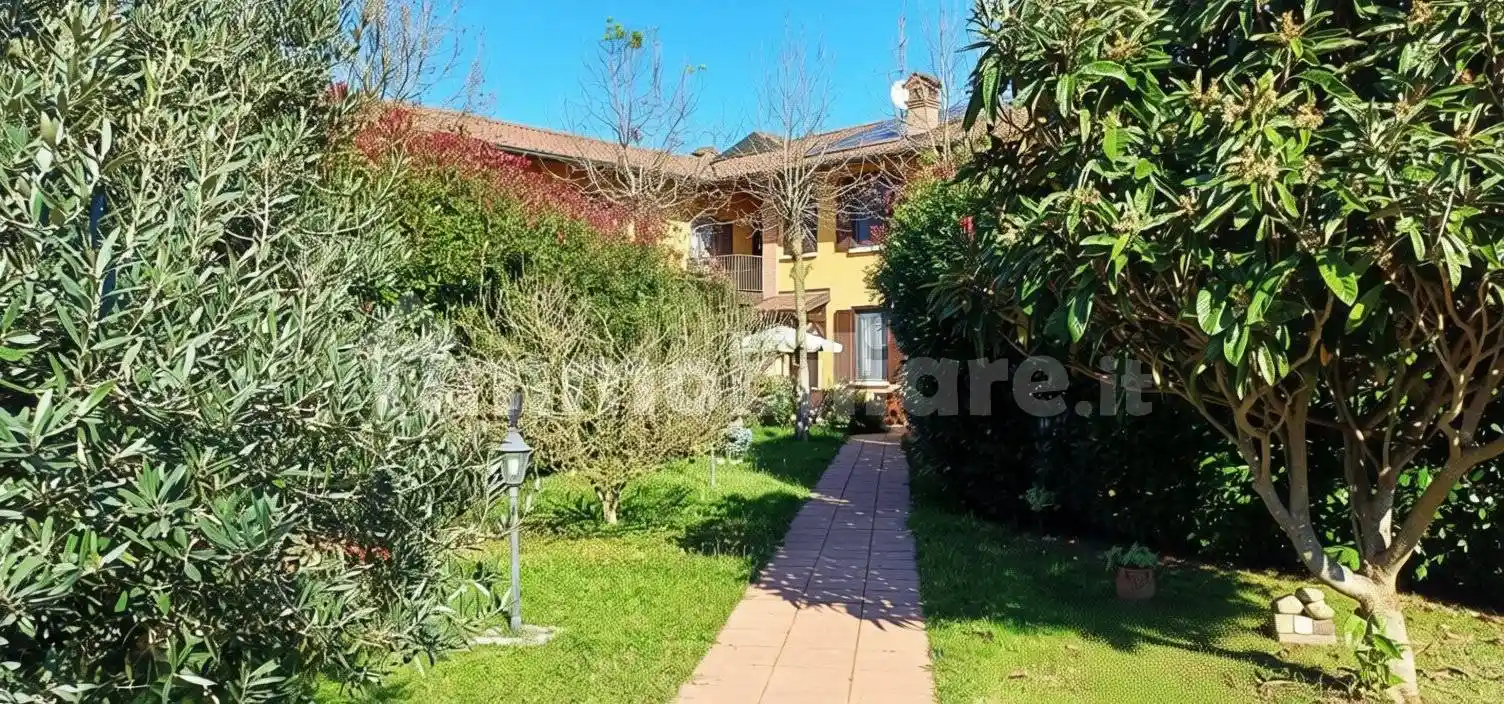 Rustico - Casale in vendita a San Giuliano Milanese