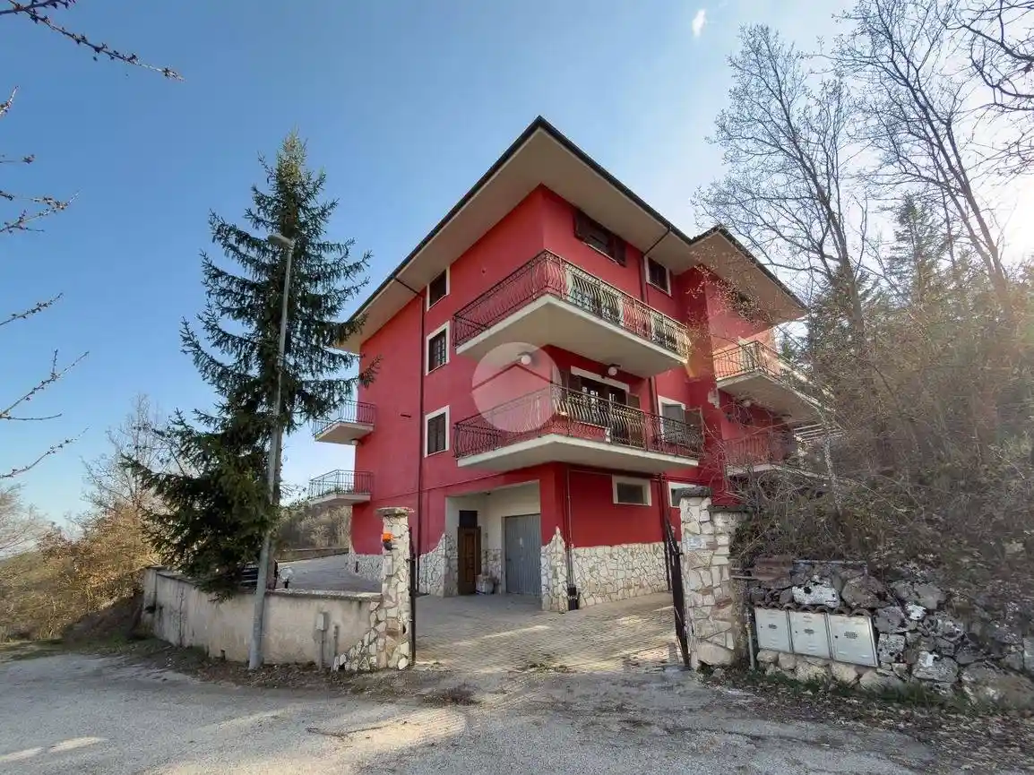 Villa in vendita a L'Aquila