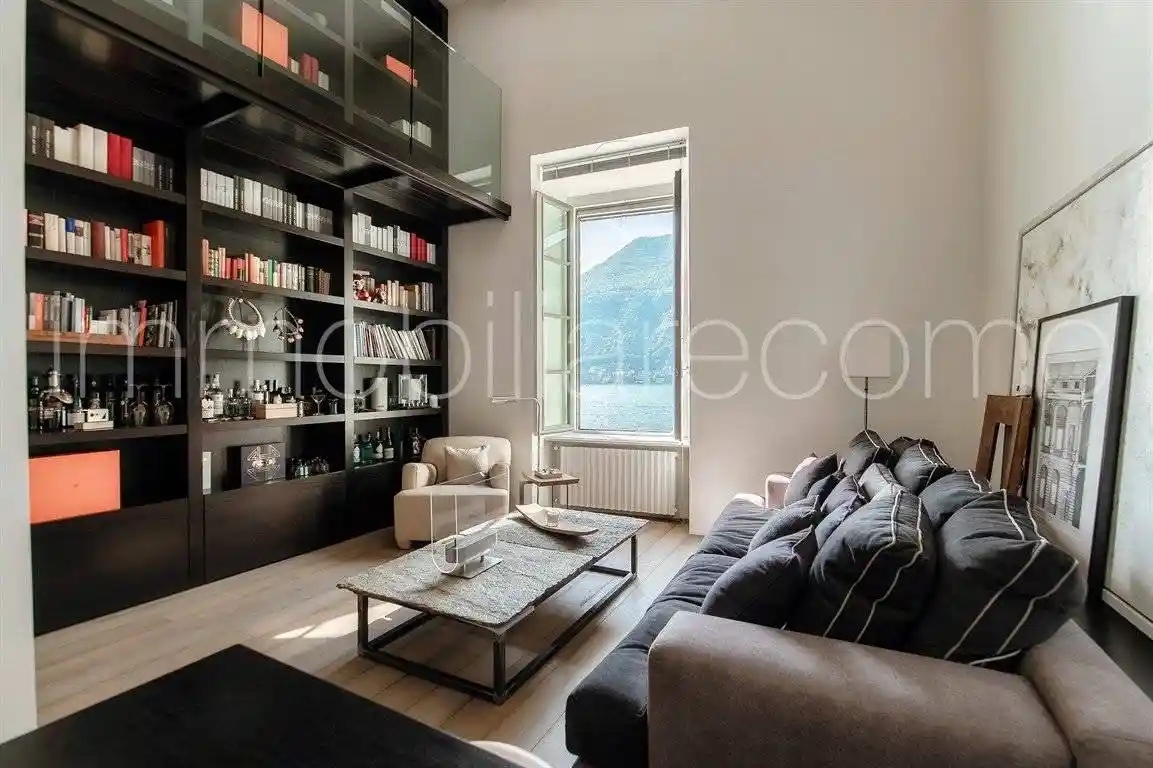 Appartamento in vendita a Torno