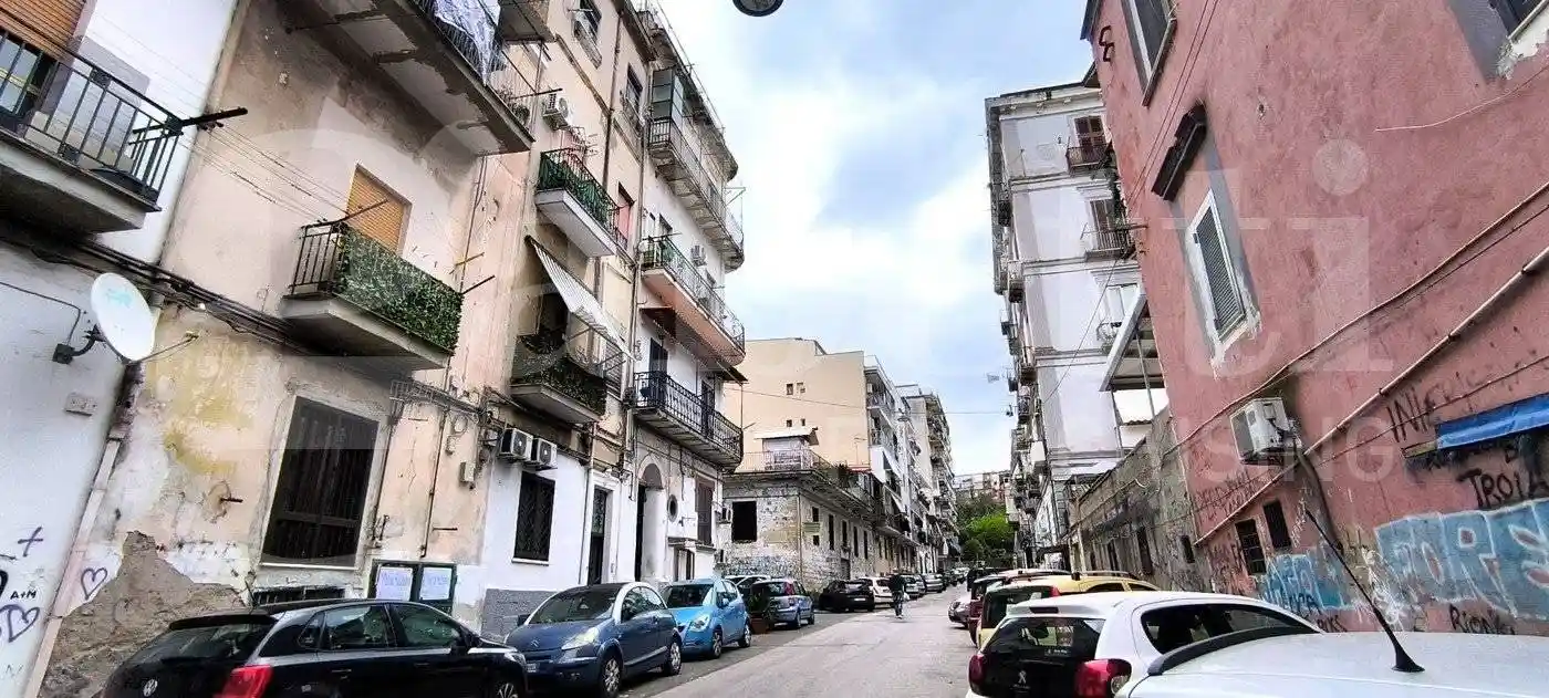 Appartamento in vendita a Napoli
