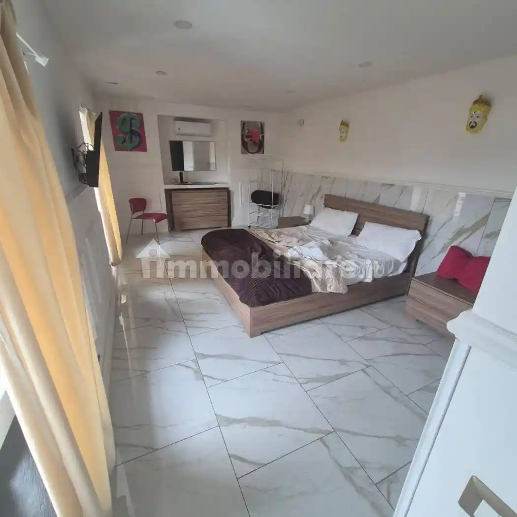 Appartamento in affitto a Napoli