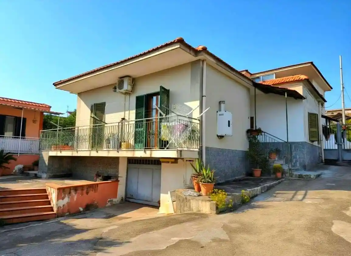 Casa indipendente in vendita a Torre del Greco
