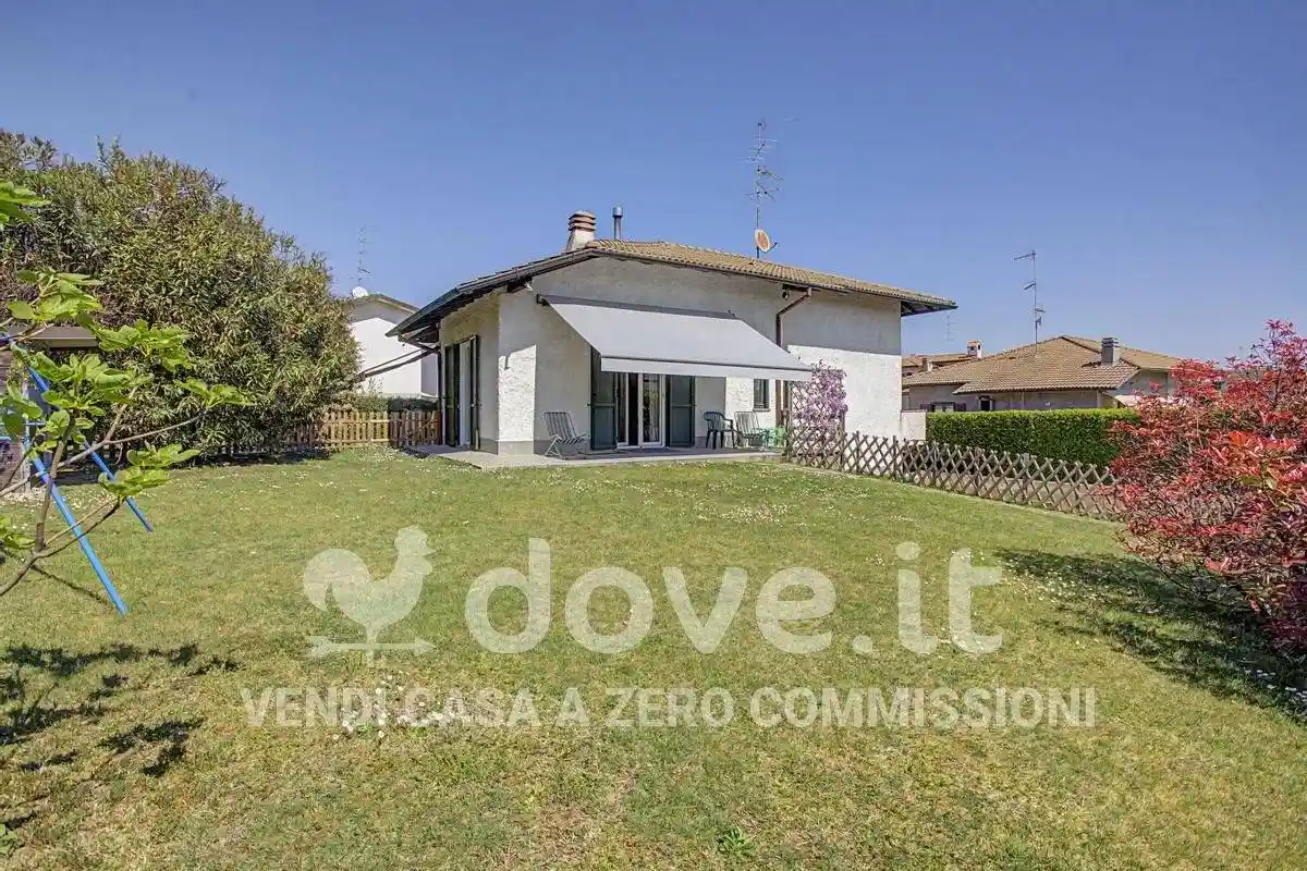 Villa in vendita a Jerago con Orago