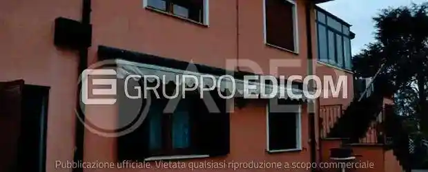 Palazzo - Stabile in vendita a Bagnoli di Sopra
