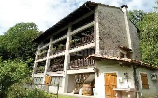 Appartamento in vendita a Frisanco