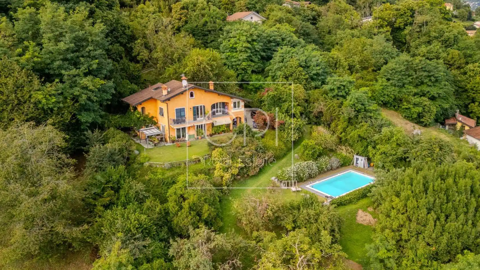 Villa in vendita a Verbania