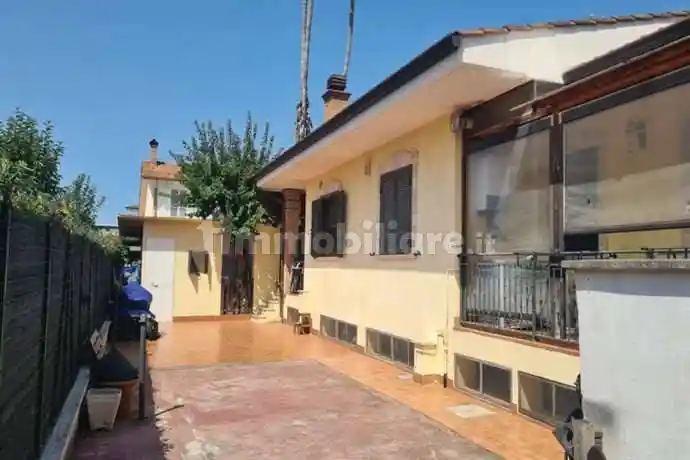 Villa in vendita a Ardea