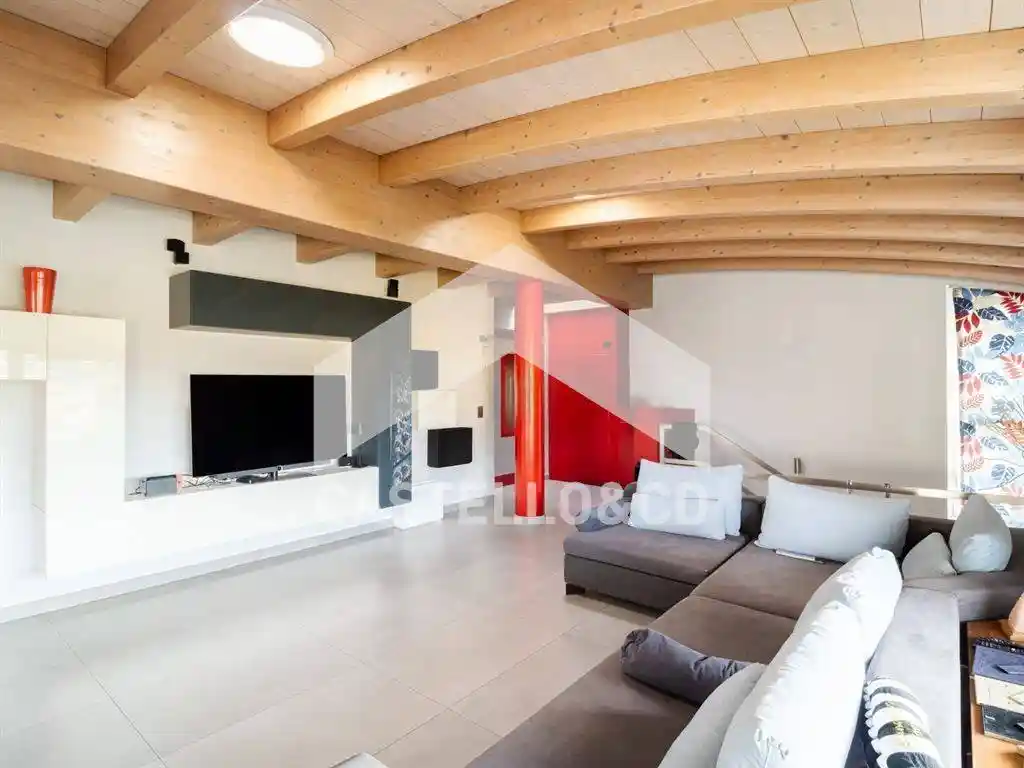 Appartamento in vendita a Desenzano del Garda