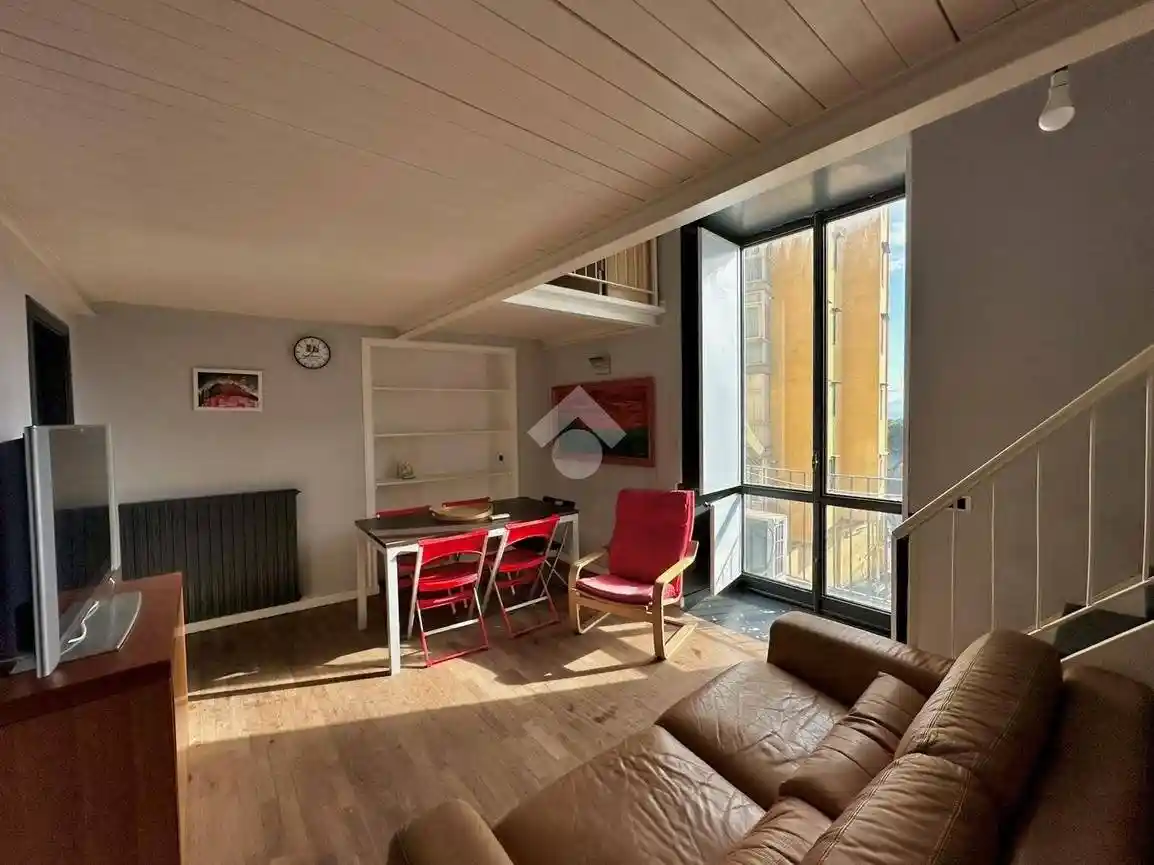 Appartamento in affitto a Napoli