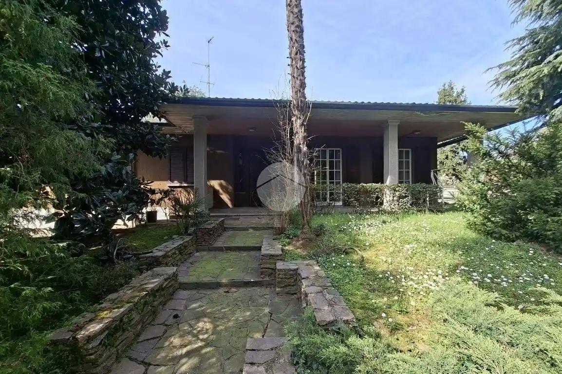 Villa in vendita a Vittuone