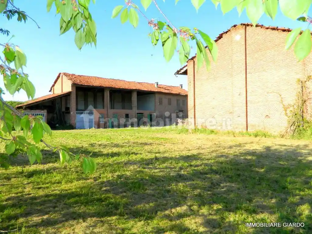 Rustico - Casale in vendita a Buttigliera d'Asti