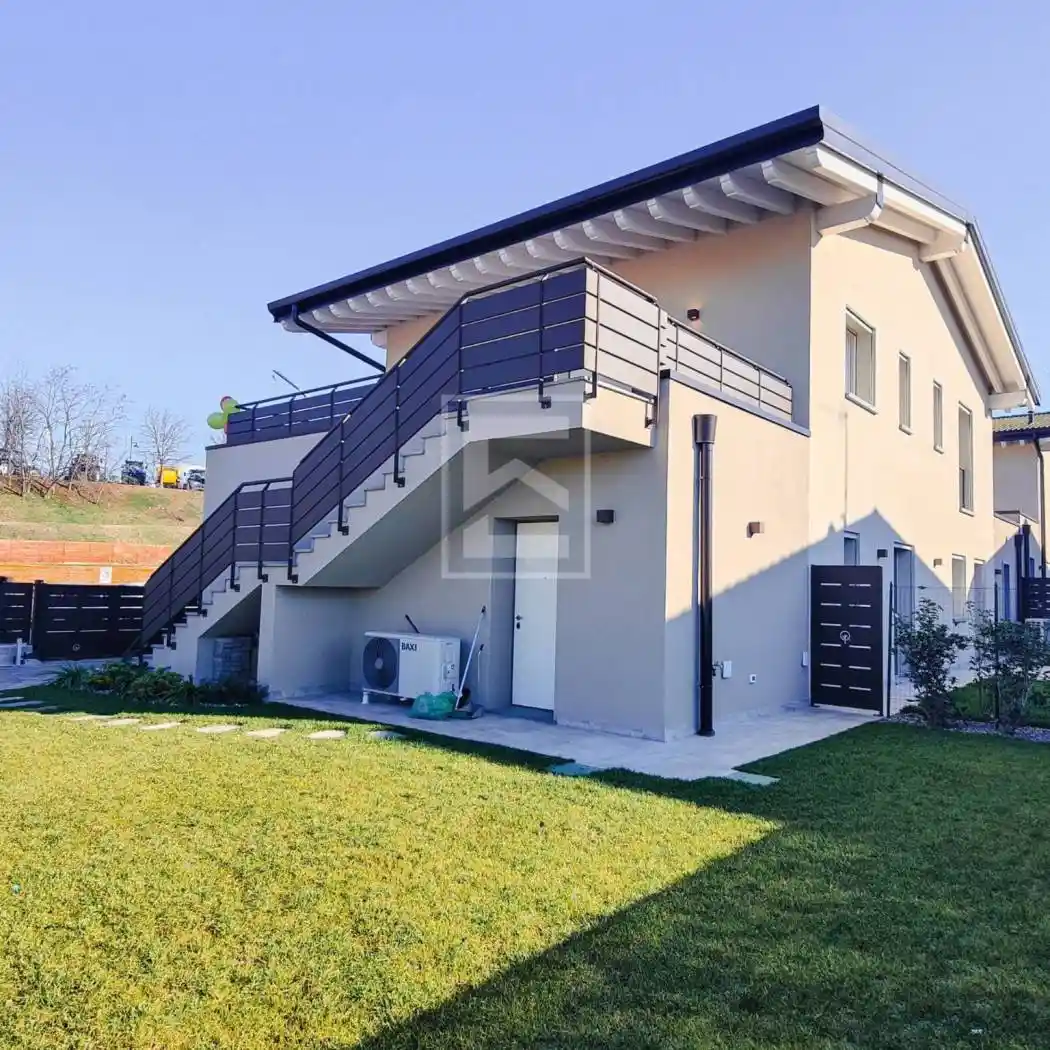 Villa in vendita a Desenzano del Garda