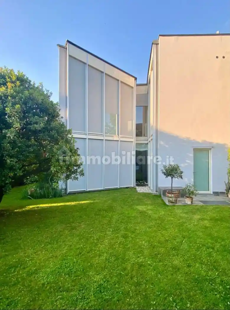 Casa indipendente in vendita a Gorle