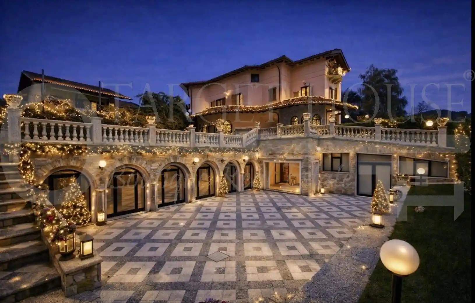 Villa in vendita a Verbania