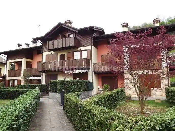 Appartamento in vendita a Costa Serina