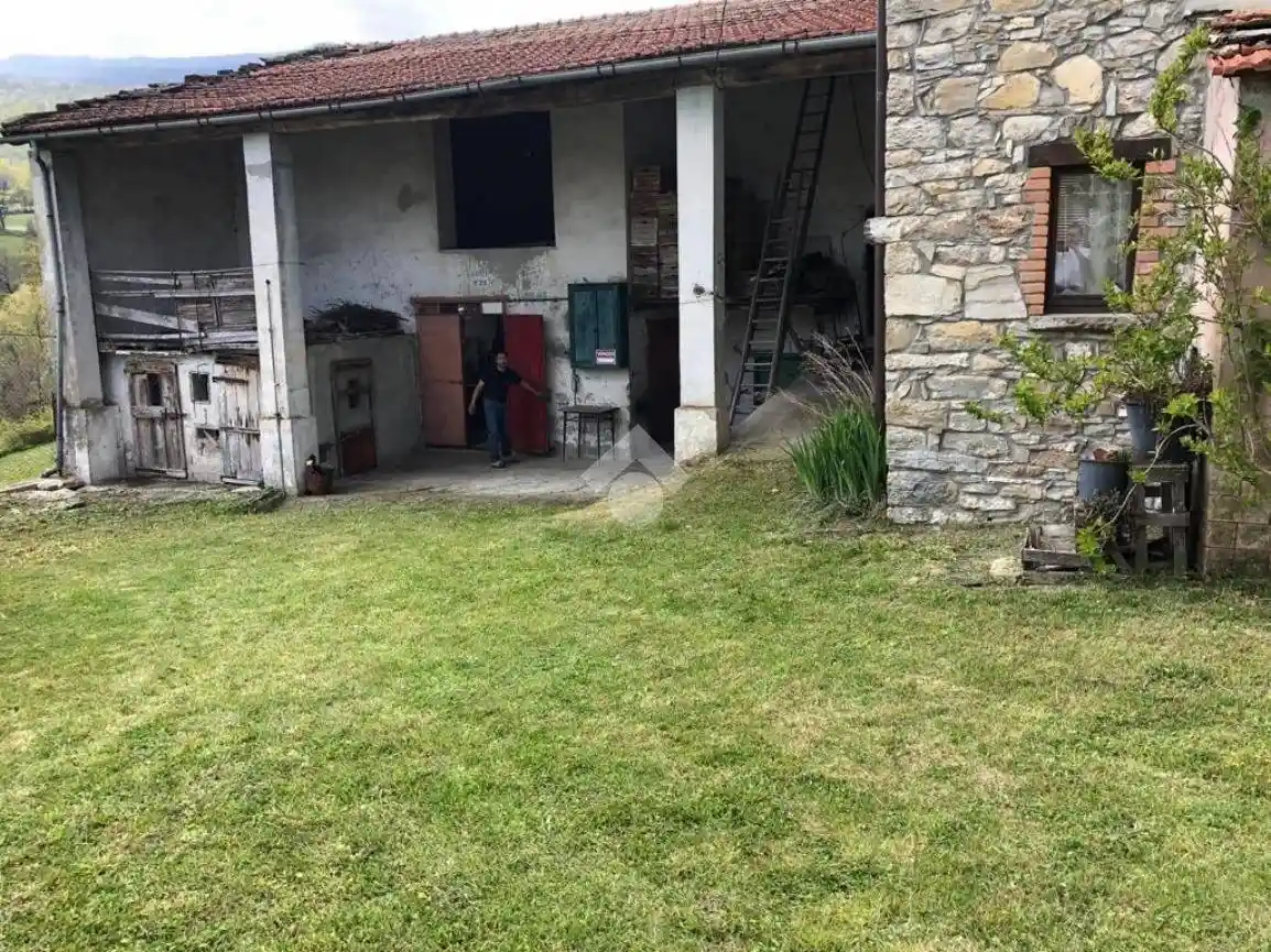 Casa indipendente in vendita a Bore