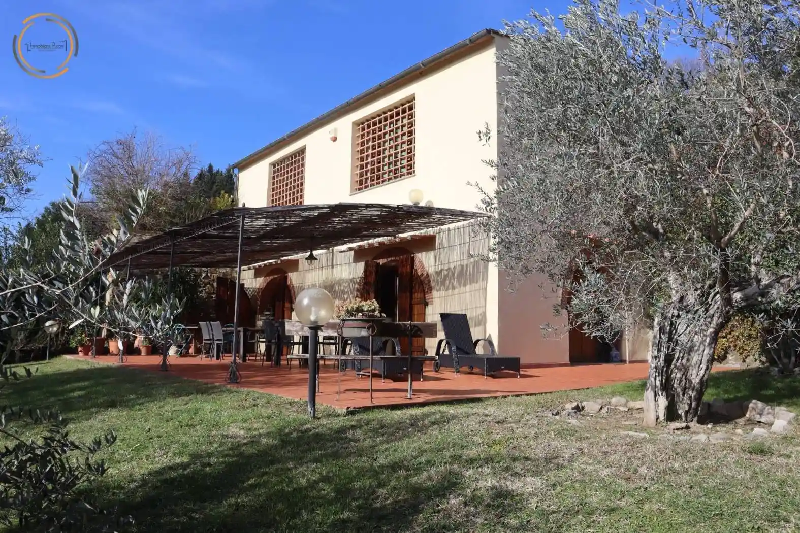 Rustico - Casale in vendita a Calenzano