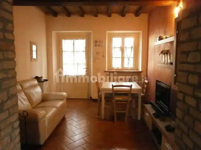 Casa indipendente in vendita a Parma