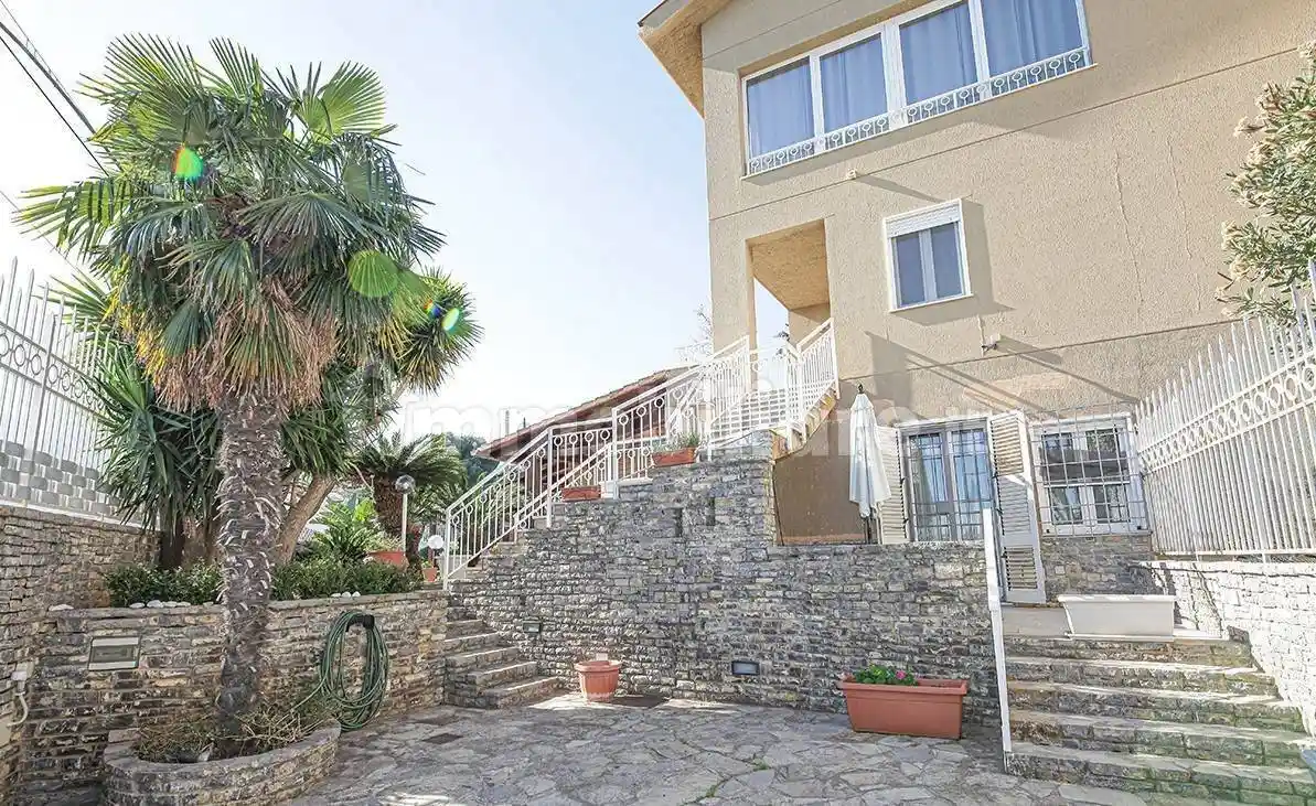 Appartamento in affitto a Palermo