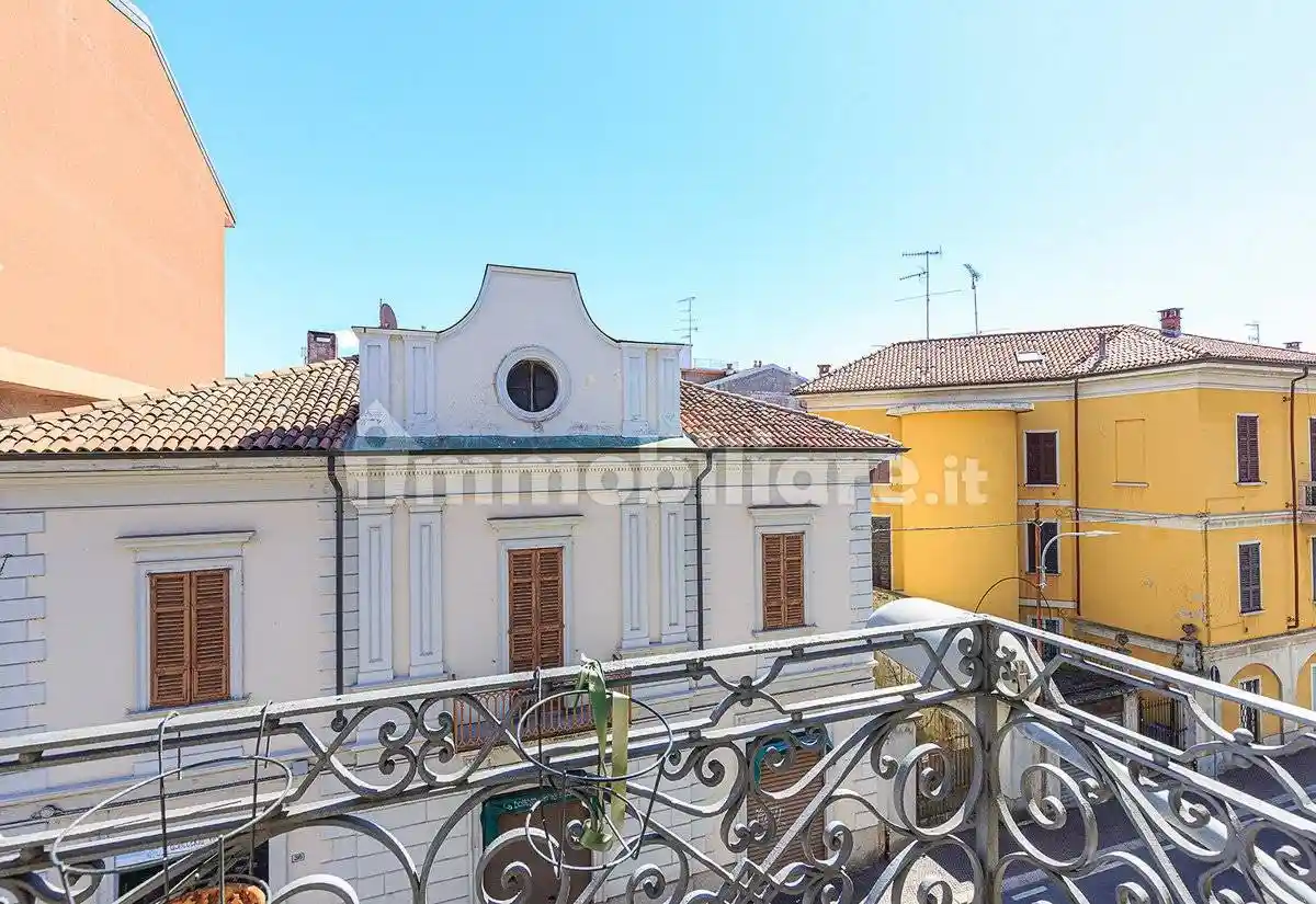 Appartamento in vendita a Arona