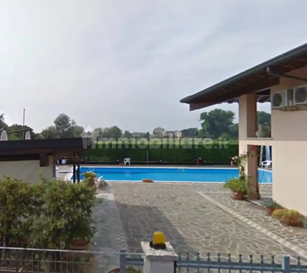 Villa in vendita a Castel d'Ario