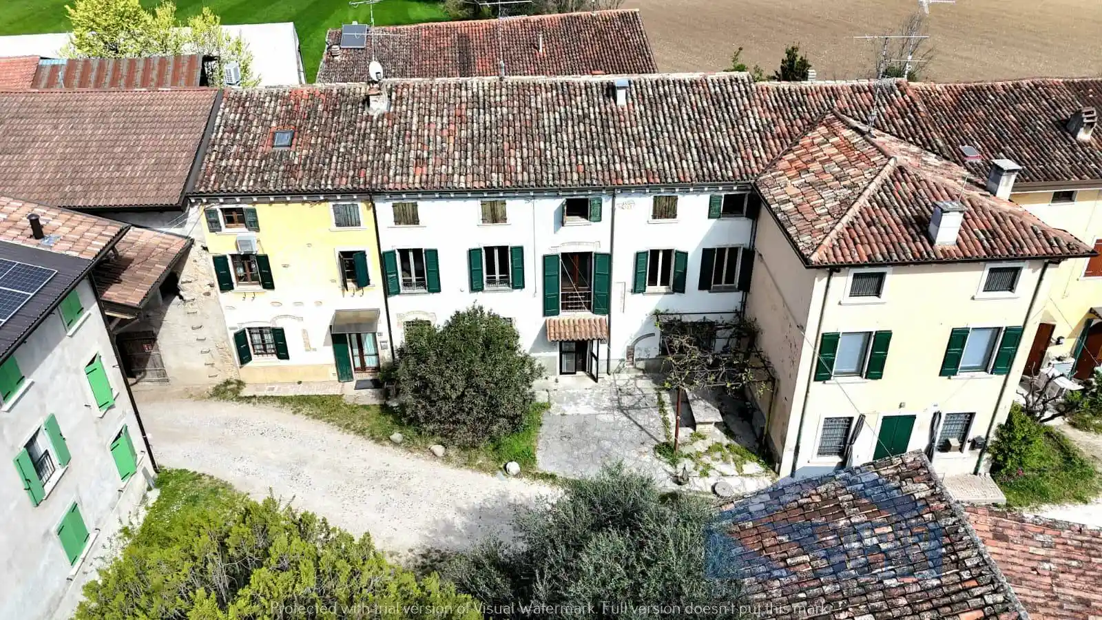 Rustico - Casale in vendita a Monzambano