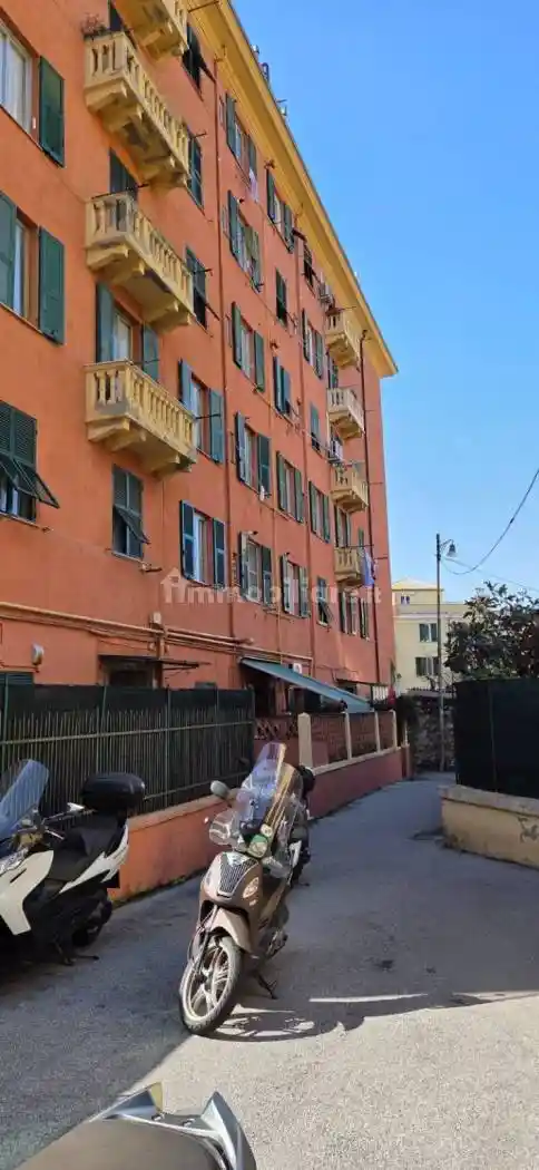 Appartamento in vendita a Genova
