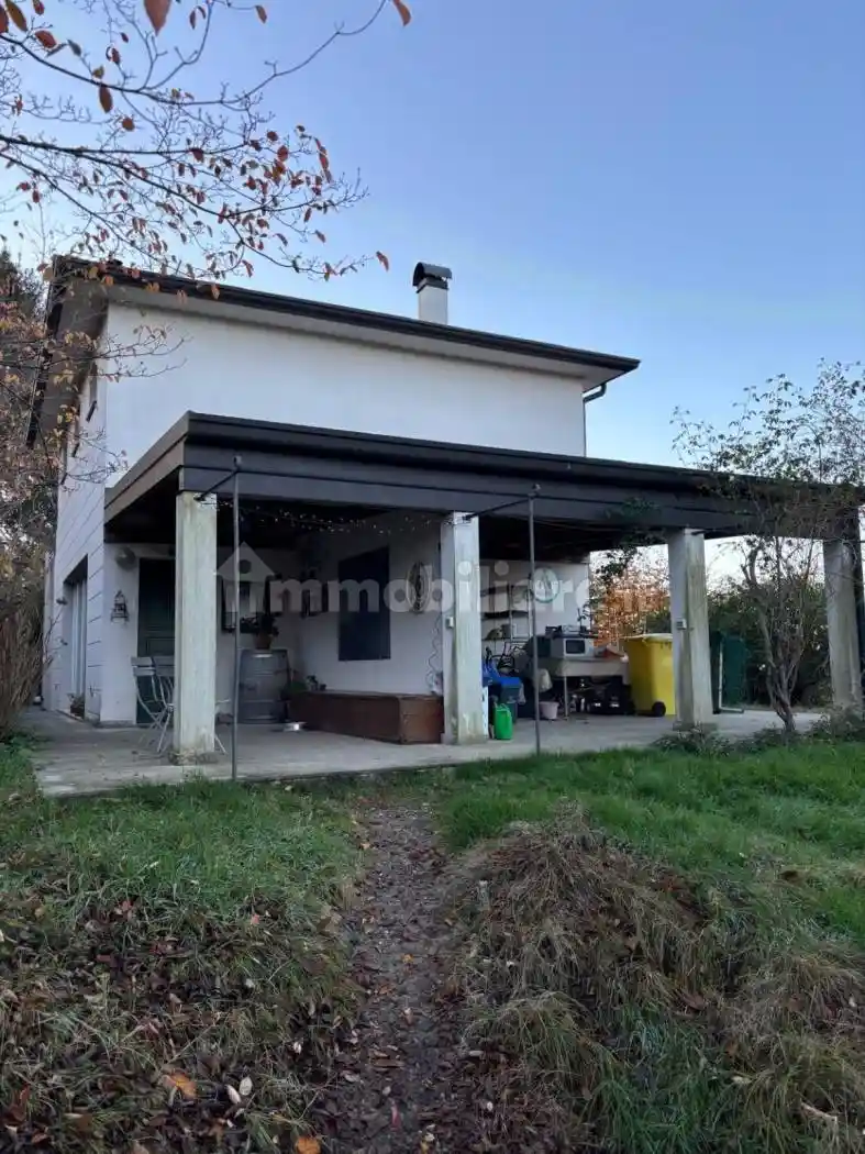 Villa in vendita a Sumirago