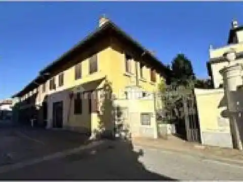 Villa in vendita a Buscate