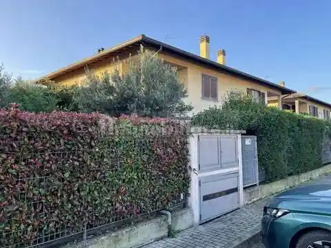 Appartamento in vendita a Buscate