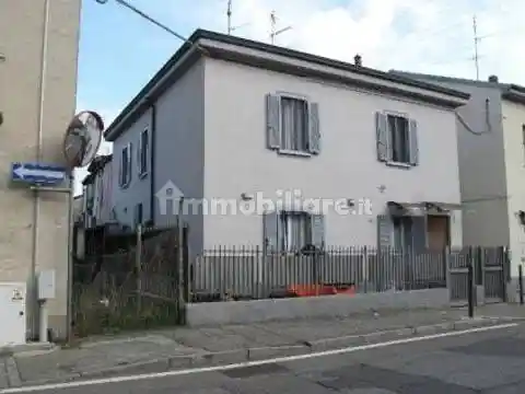 Appartamento in vendita a Limbiate