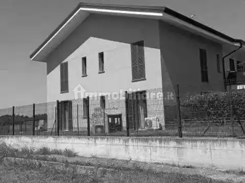 Appartamento in vendita a Robecco sul Naviglio