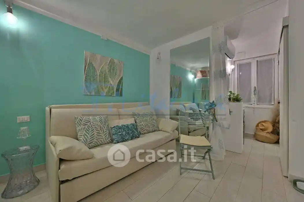 Appartamento in vendita a Varazze