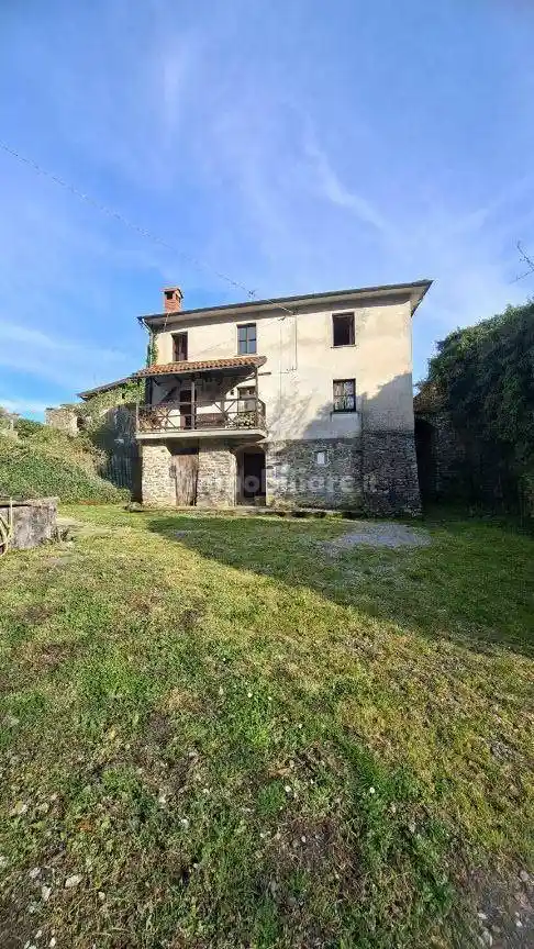 Casa indipendente in vendita a Mulazzo