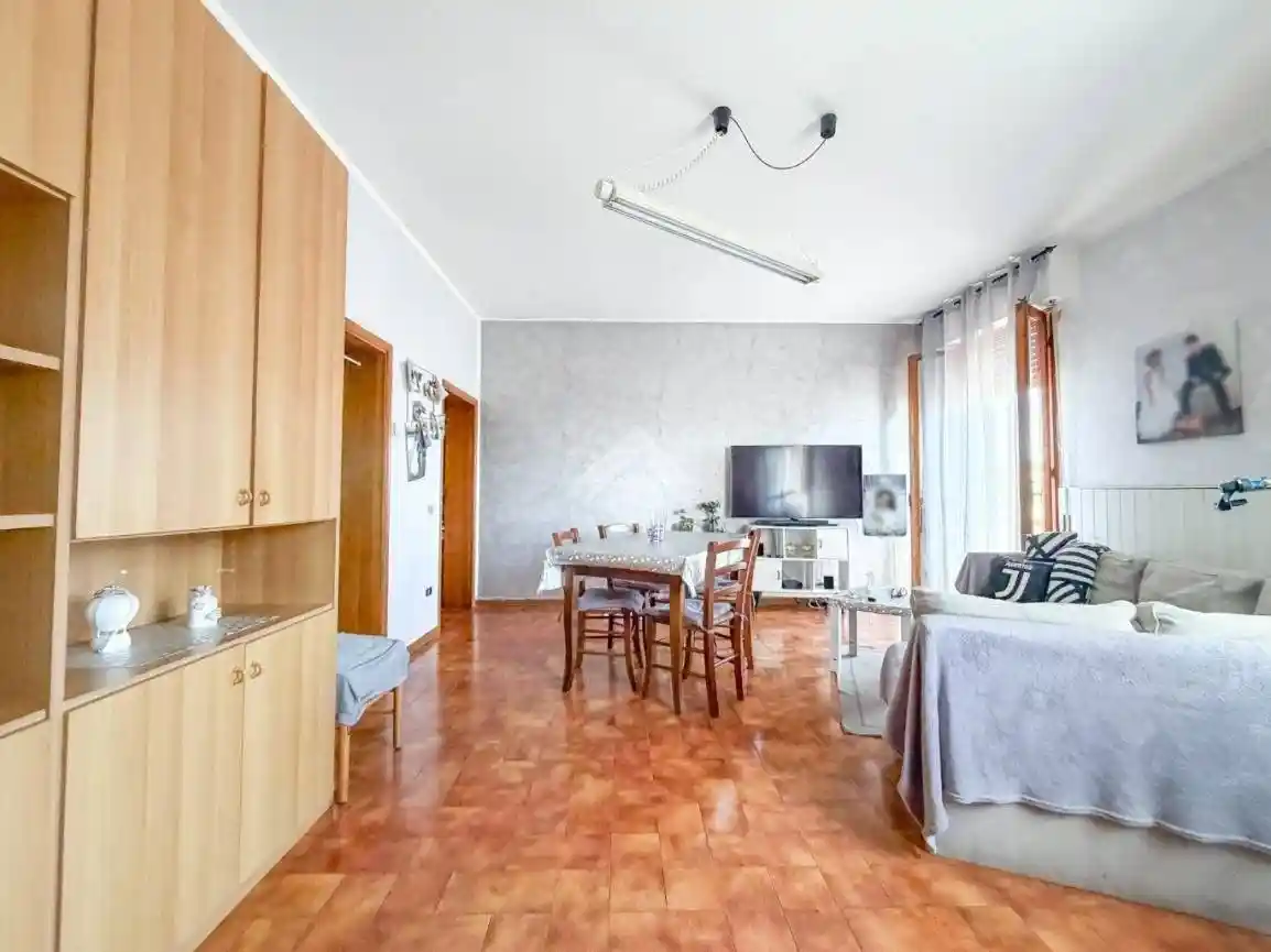 Appartamento in vendita a Massa