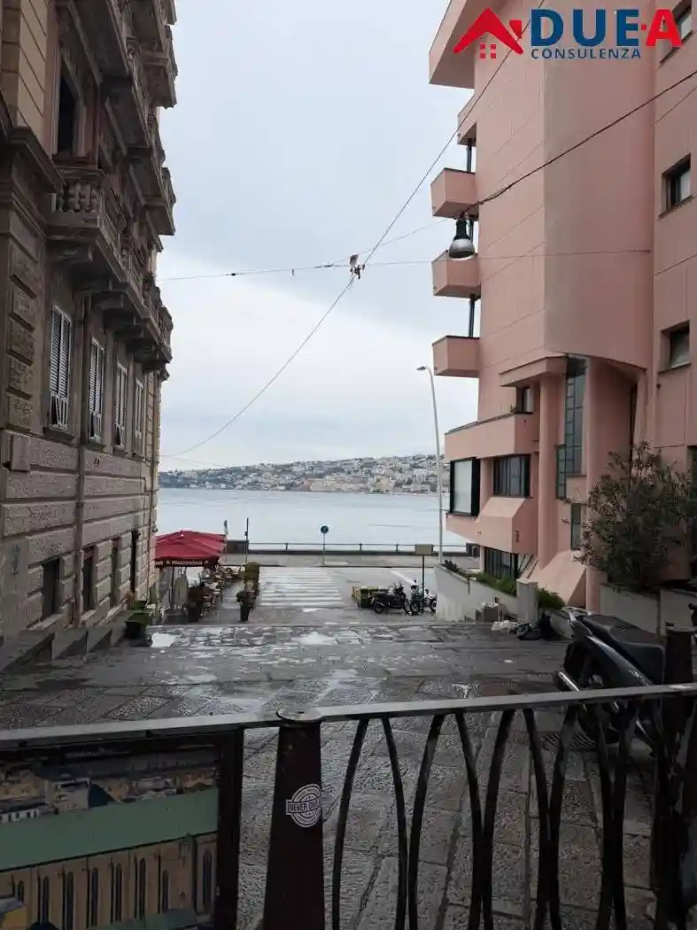 Appartamento in affitto a Napoli