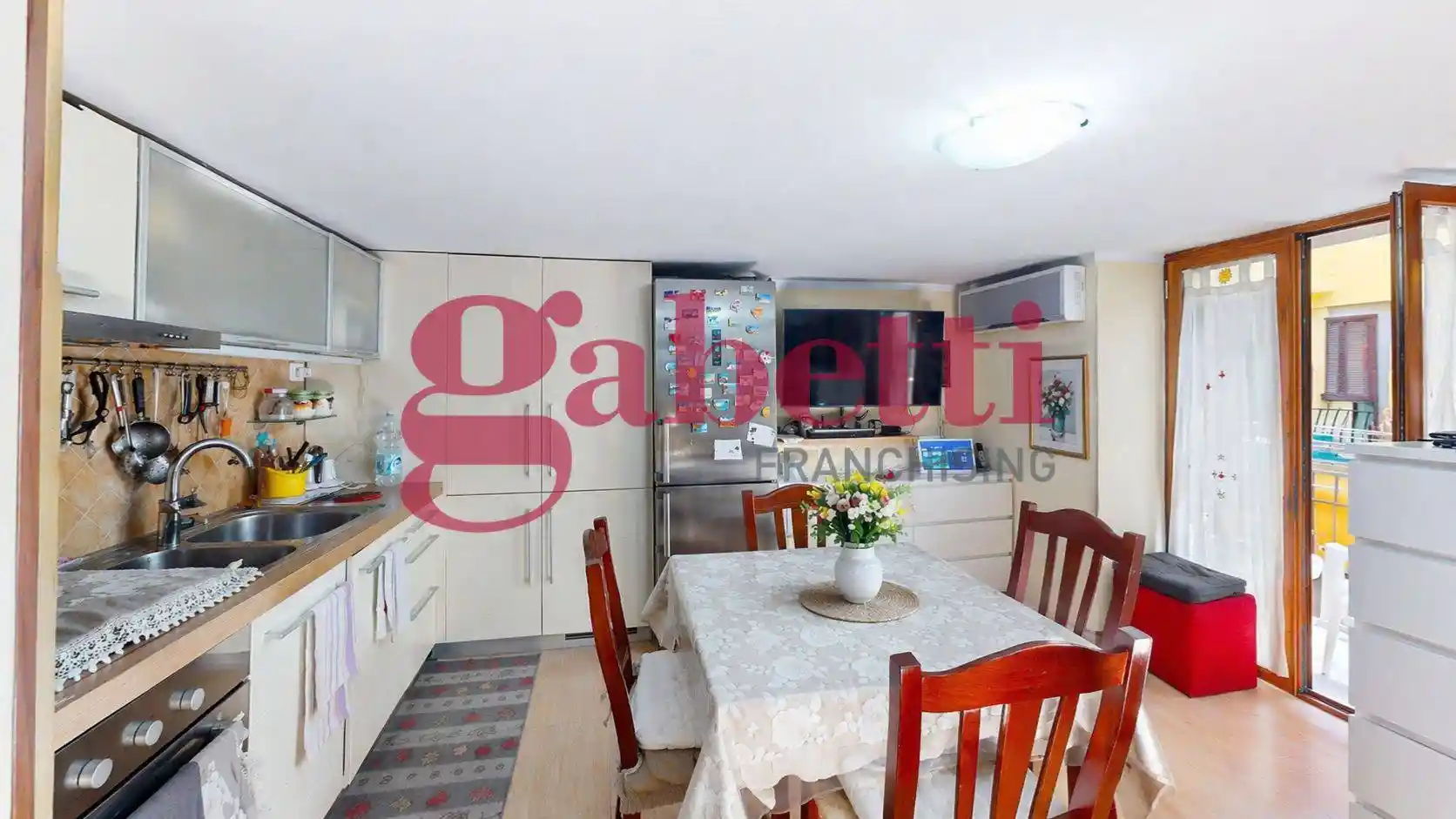 Appartamento in vendita a Napoli