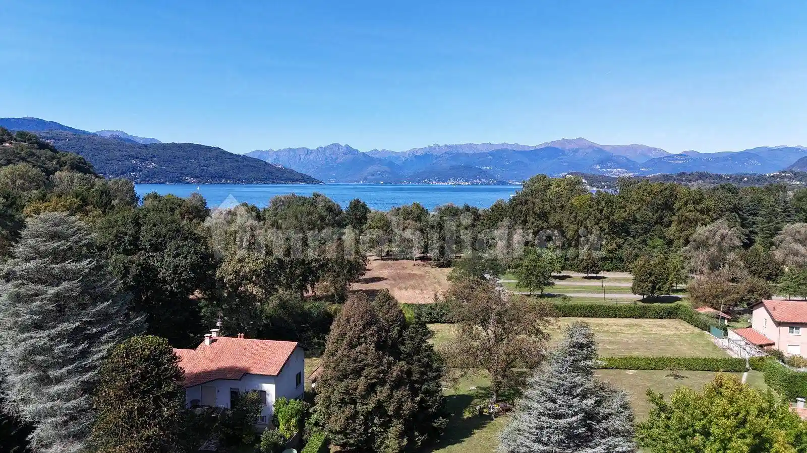 Appartamento in vendita a Ispra