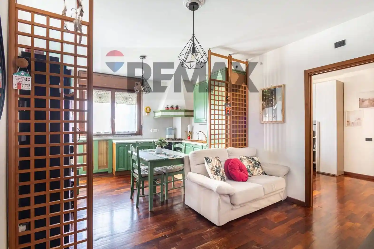 Appartamento in vendita a Locate di Triulzi