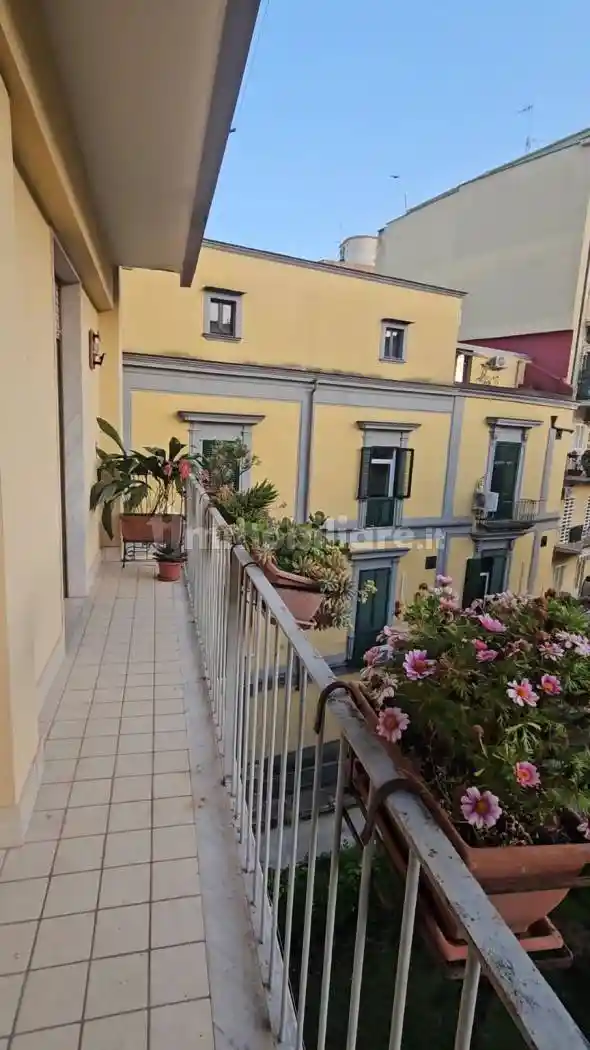 Appartamento in affitto a Napoli