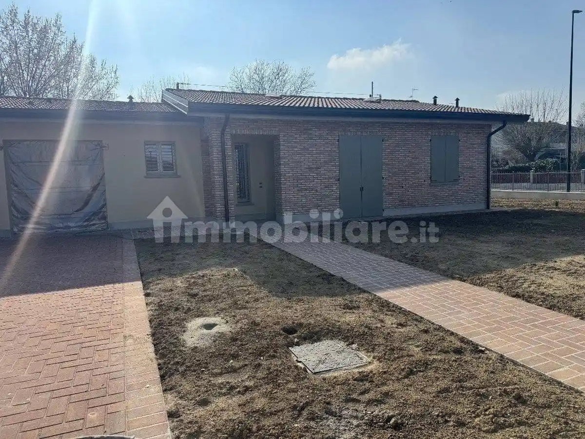 Villa in vendita a Albinea