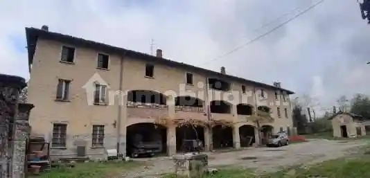 Rustico - Casale in vendita a Lurago d'Erba