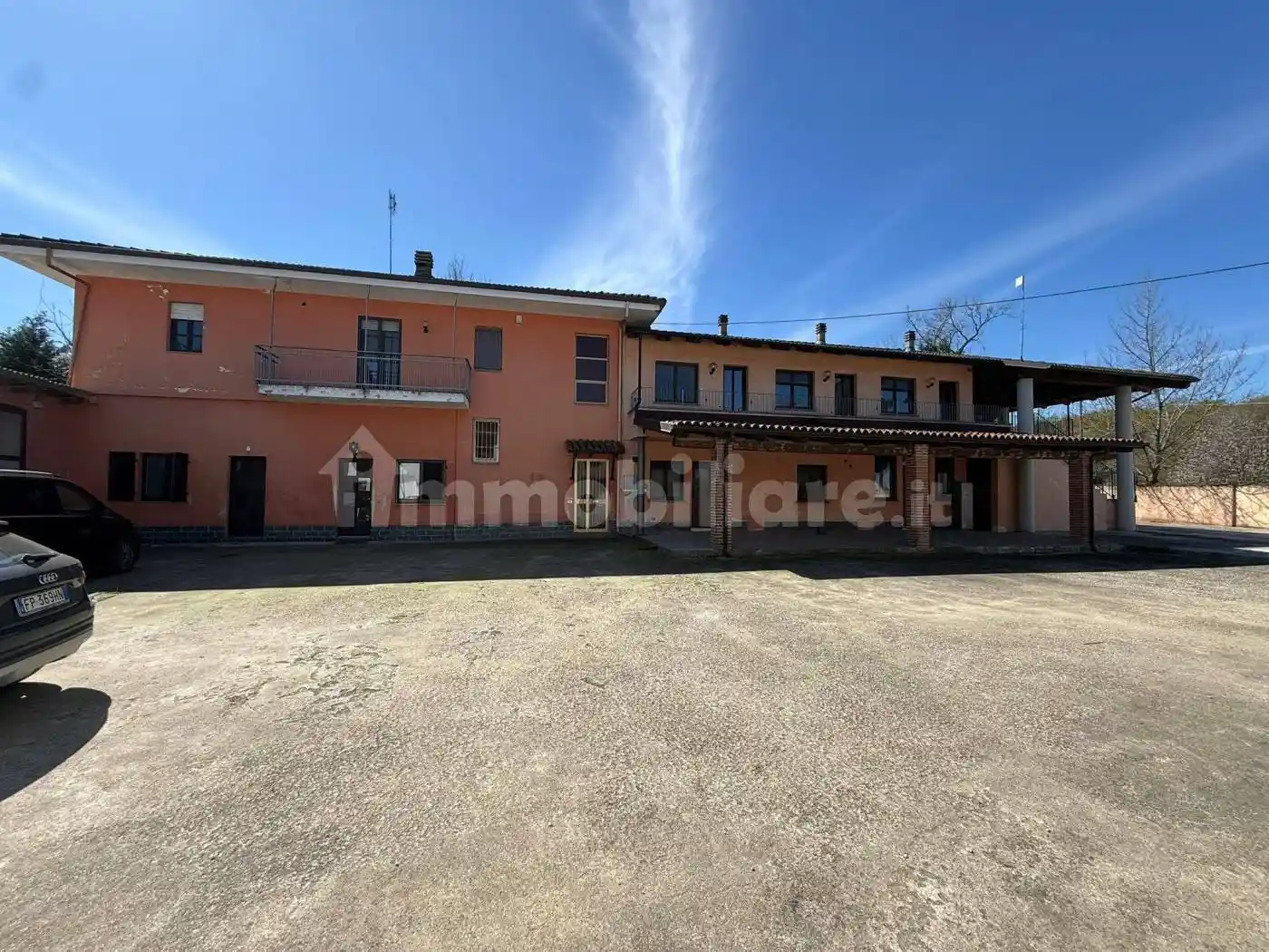 Rustico - Casale in vendita a Baldissero d'Alba