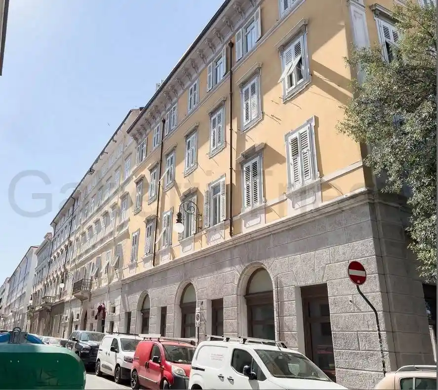 Appartamento in vendita a Trieste