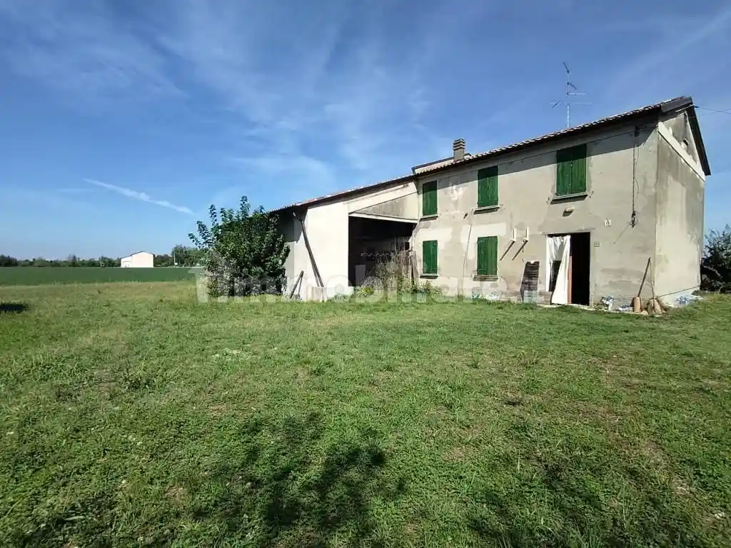 Casa indipendente in vendita a Mirandola