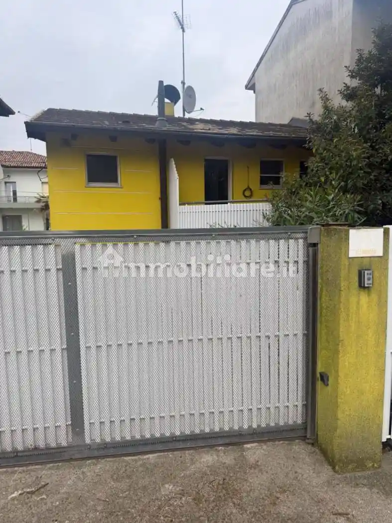 Casa indipendente in vendita a Udine